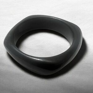 🔥🔥🆕Black Geometric Resin Bangle Bracelet